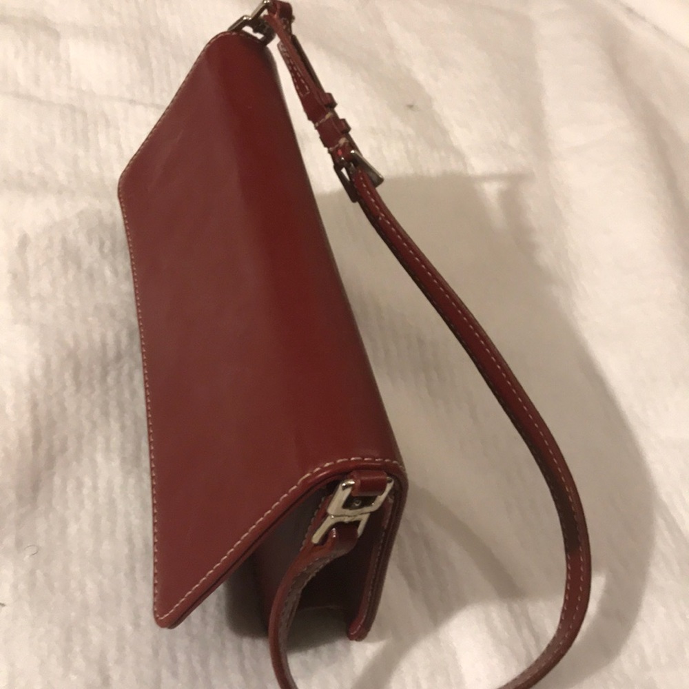 Handbag - Picture 2 of 5
